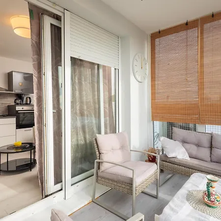 Apartman Nest Split
